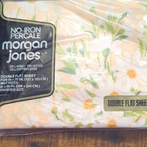 Percale Vintage Floral Double Flat Sheet - Daisys Peach color